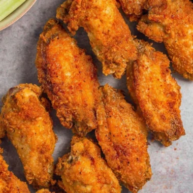 Crispy air fryer chicken wings ready to serve.