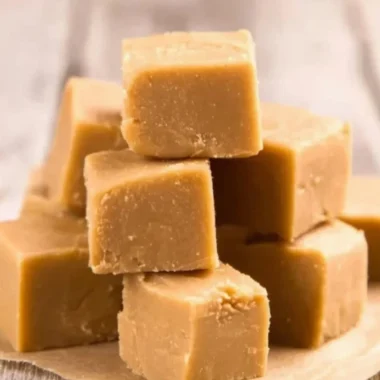 Delicious easy peanut butter fudge made with creamy peanut butter and cocoa.