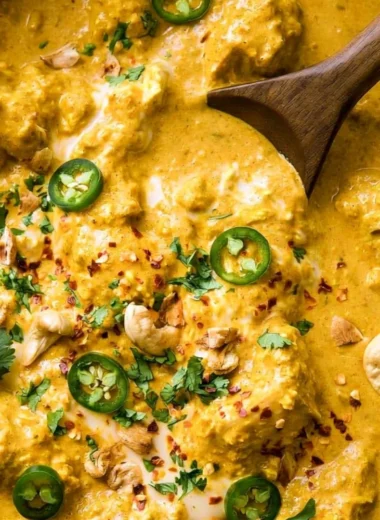 Cozy Indian curry with chicken served in a traditional bowl